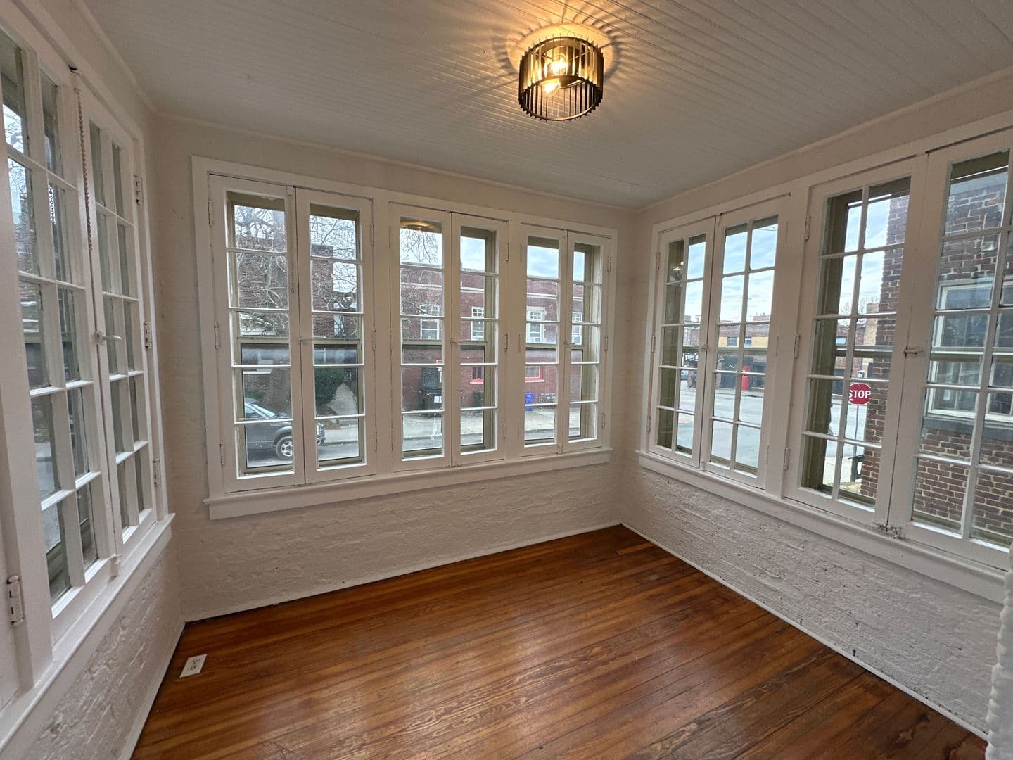 Columbus Apartment: 4-16 E Norwich Ave