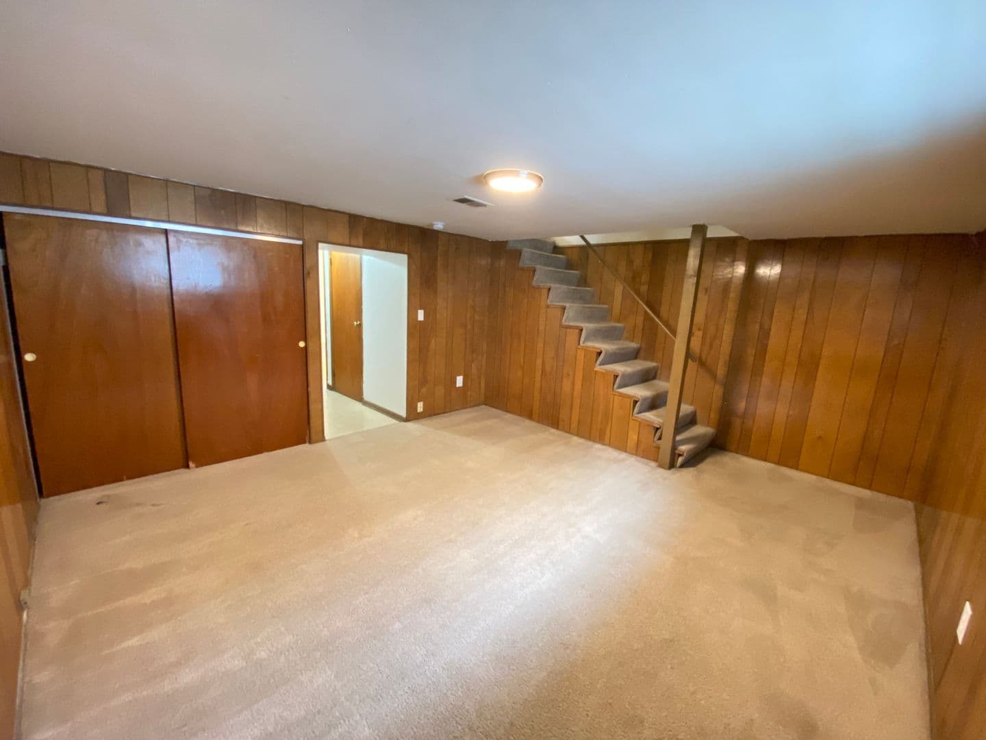Columbus Apartment: 1444-1466 Worthington St