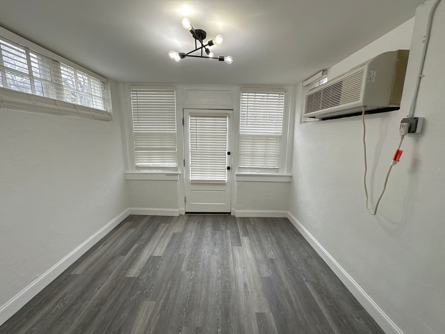 Columbus Apartment: 2316-2320 N High St