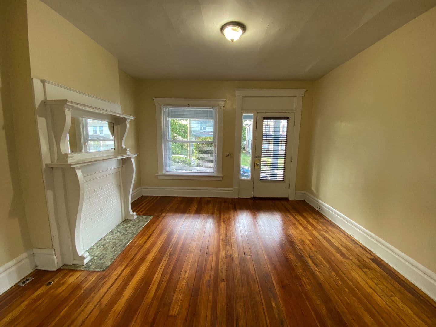 Columbus Apartment: 50 W Maynard Ave
