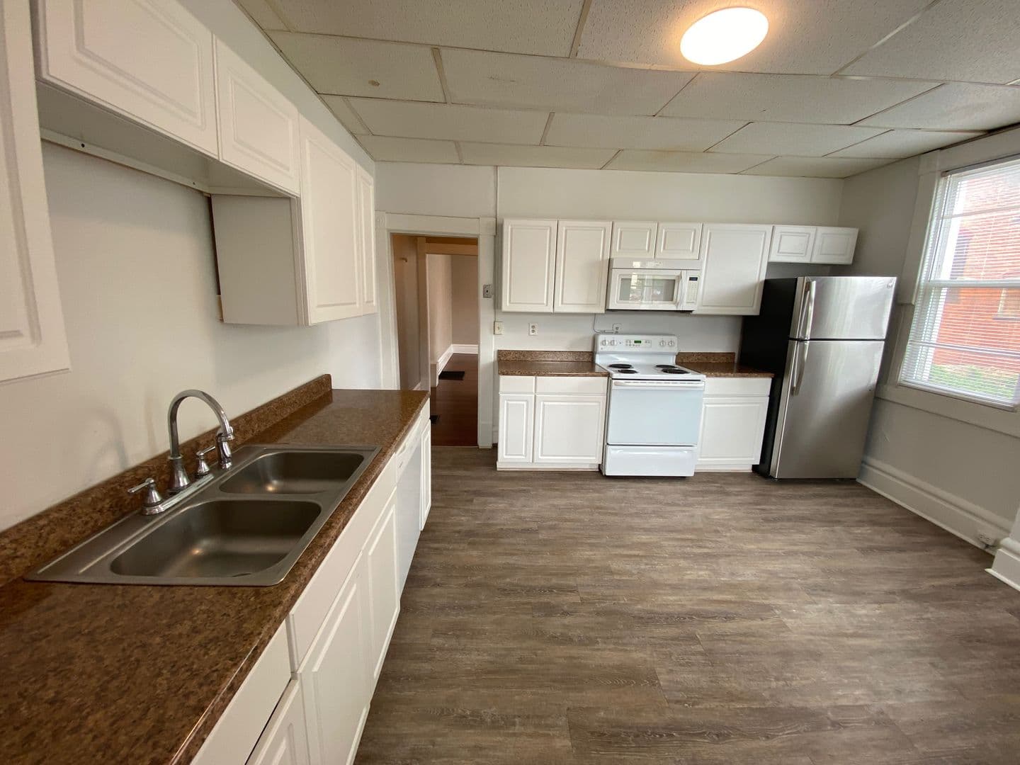 Columbus Apartment: 1444 Hunter Ave