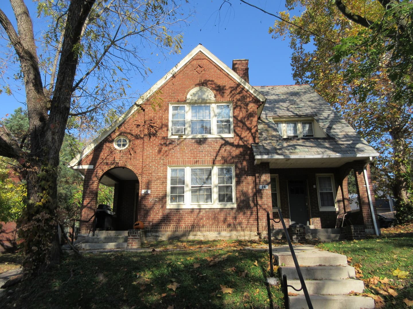Columbus Apartment: 24-26 W Patterson Ave