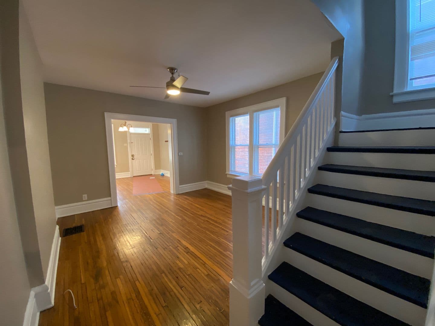 Columbus Apartment: 88-90 E 4th Ave