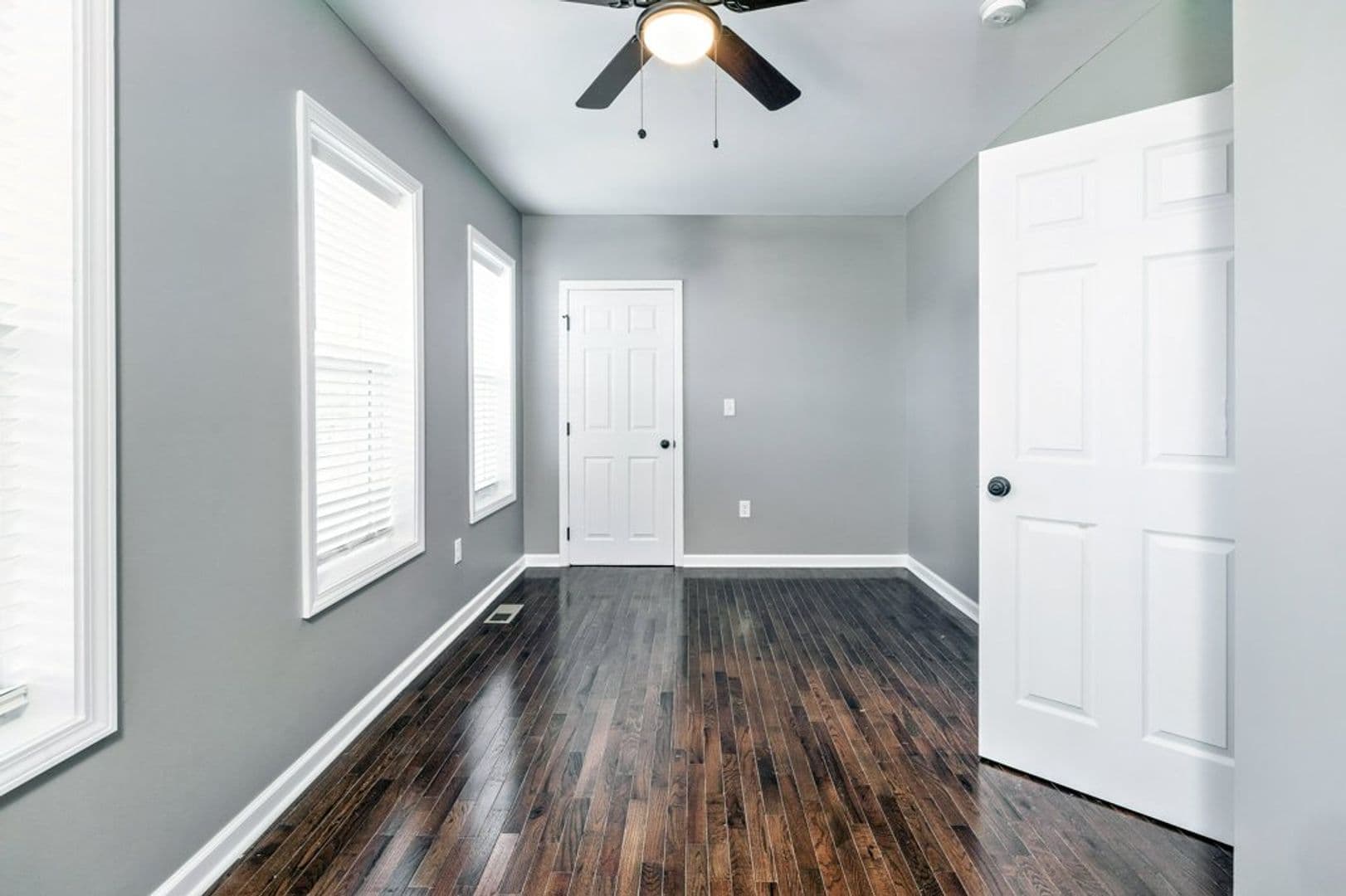 Columbus House: 422 E 15th