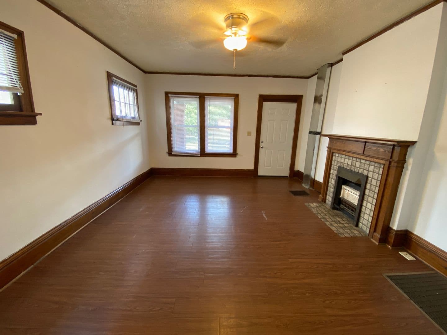 Columbus Apartment: 2211 Neil Ave