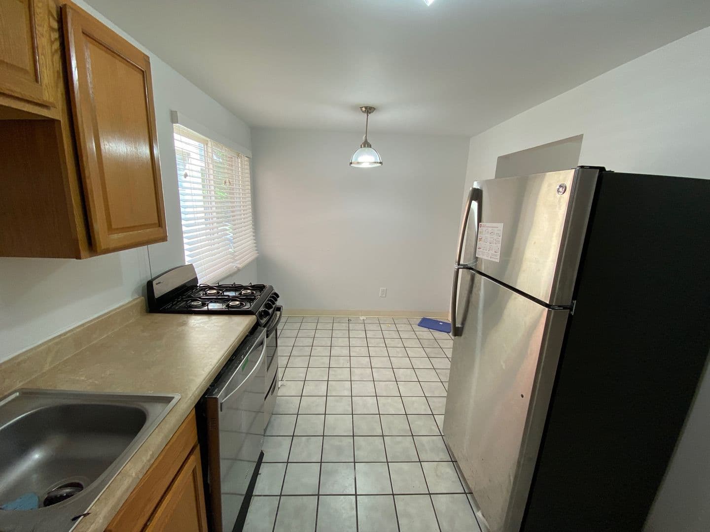 Columbus Apartment: 39 W 10th Ave