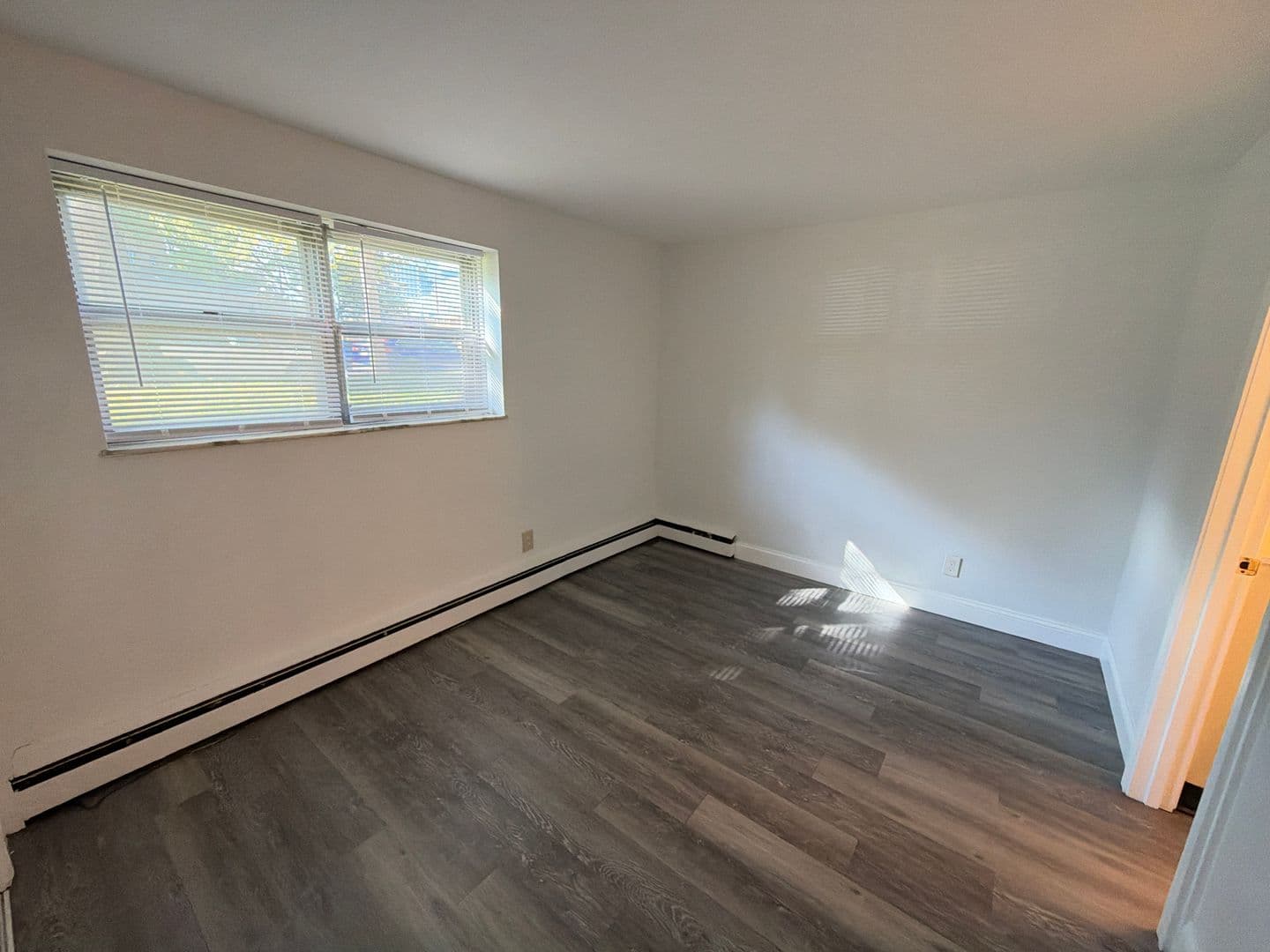 Columbus Apartment: 1472-1490 Neil Ave