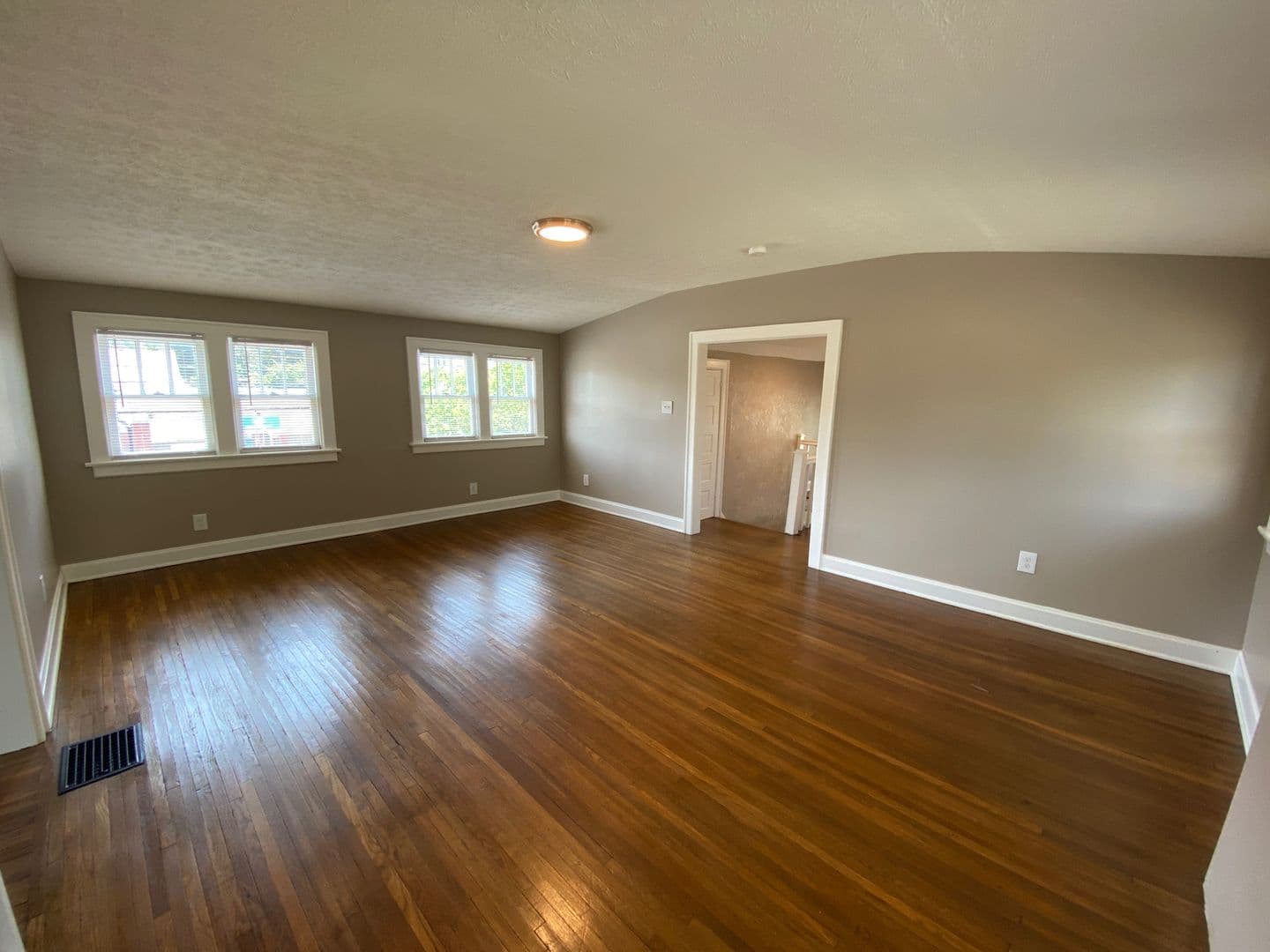 Columbus House: 345 Dana Ave