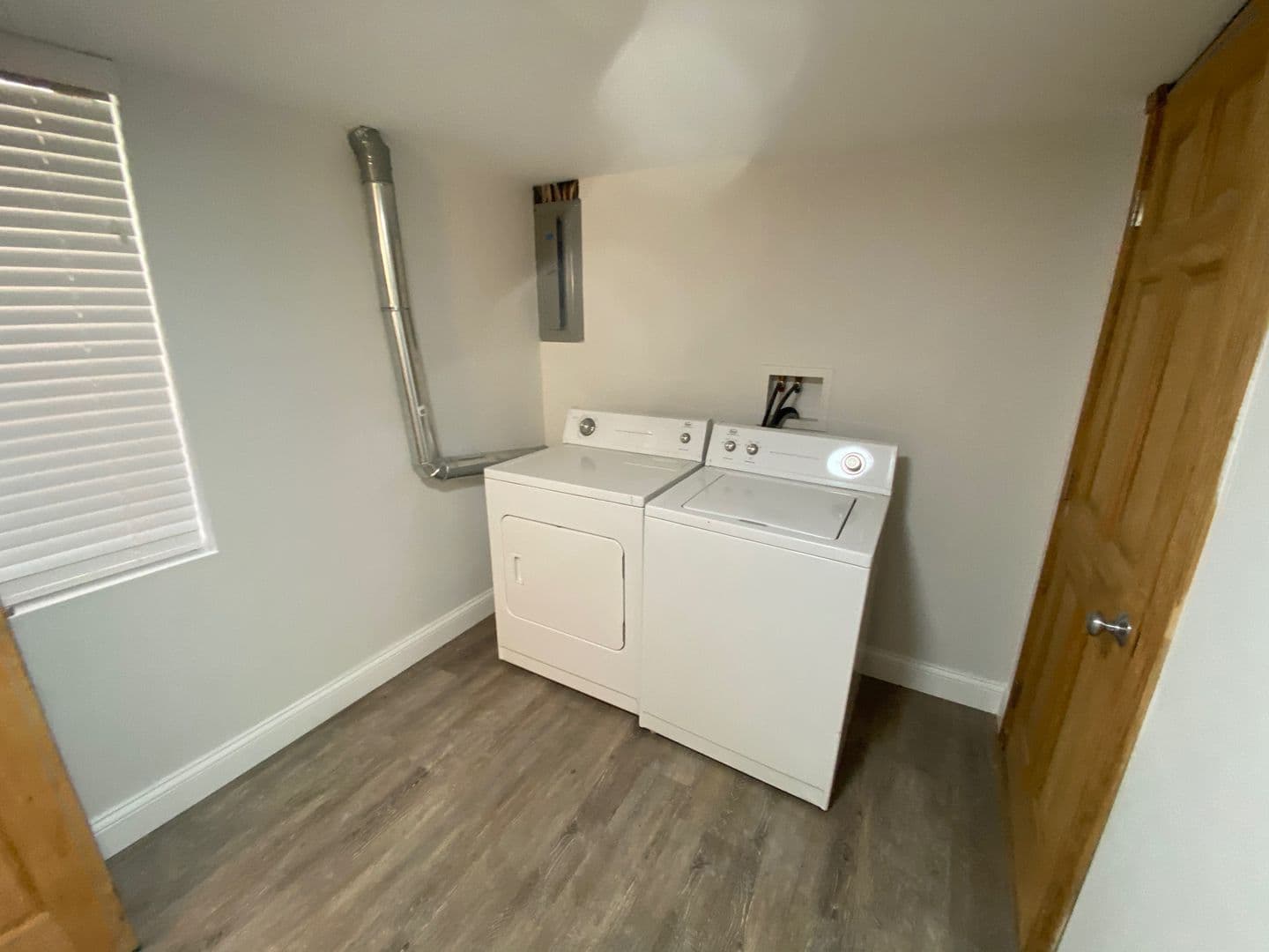 Columbus Apartment: 1702-1712 N 4th St