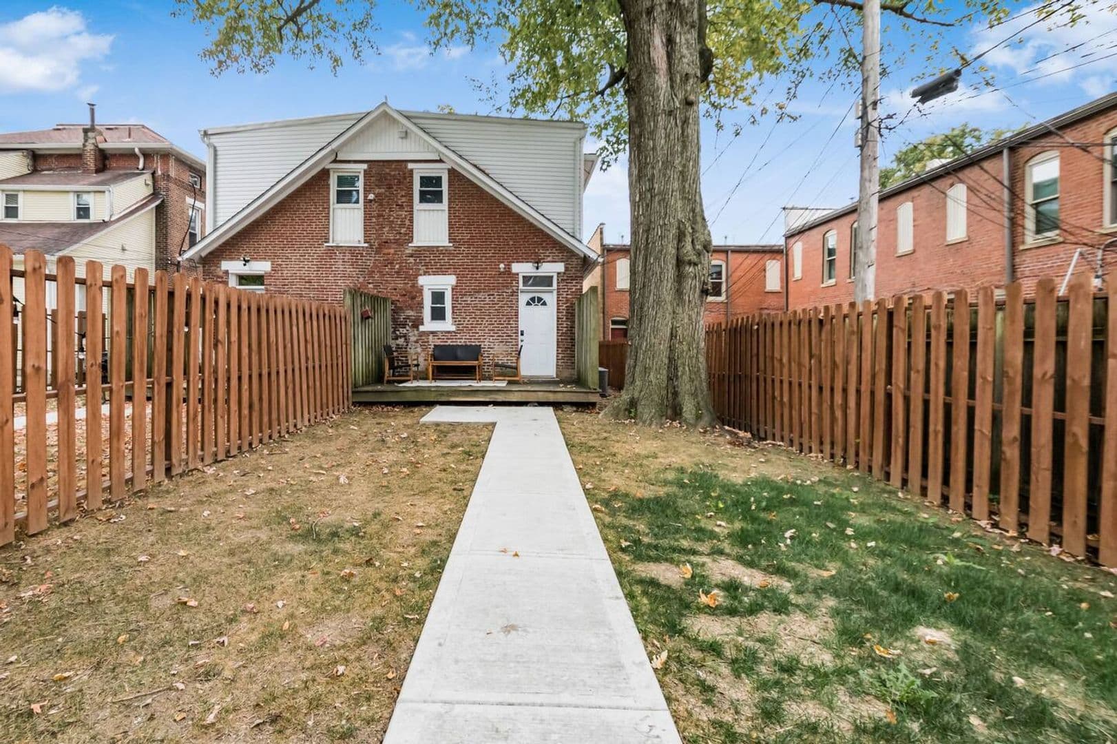 Columbus Apartment: 60 Clark Pl