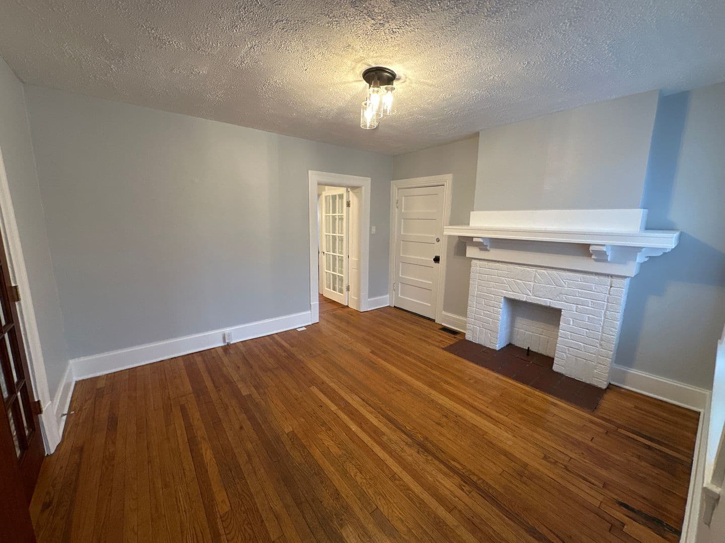 Columbus Apartment: 4-16 E Norwich Ave