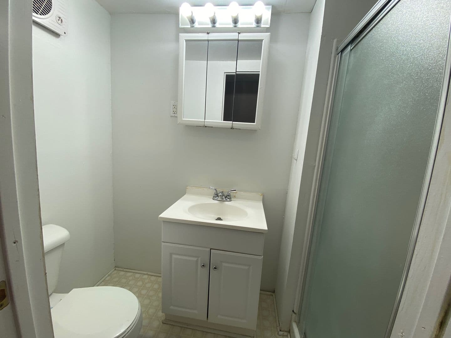 Columbus Apartment: 1444 Hunter Ave