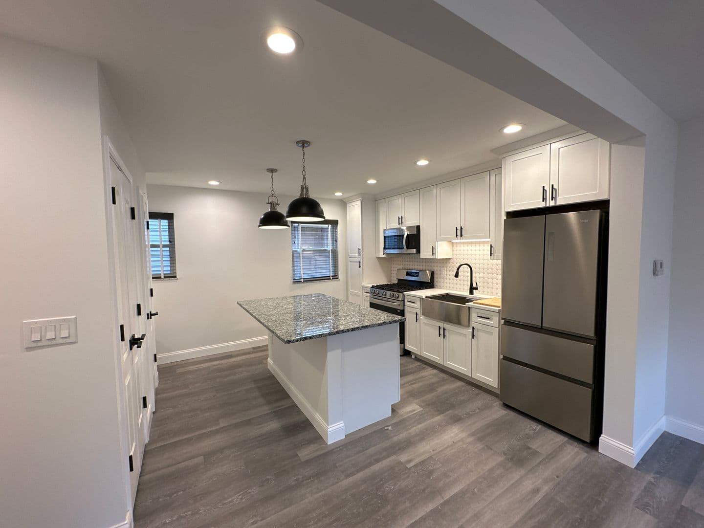 Columbus Apartment: 1451-1461 Worthington St