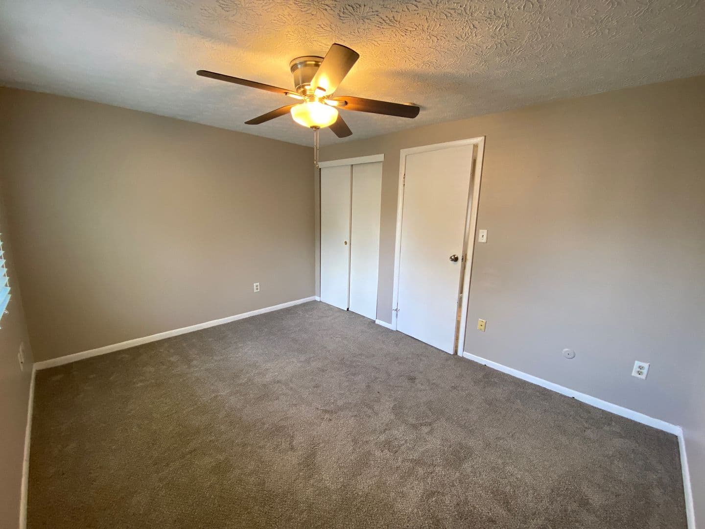Columbus Apartment: 107-121 E 14th Ave