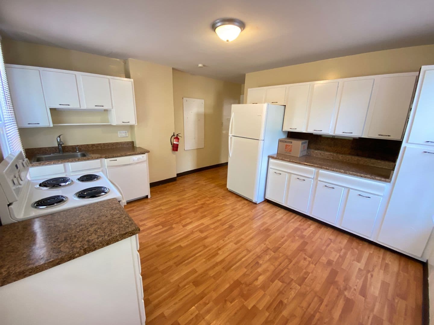 Columbus Apartment: 50 W Maynard Ave