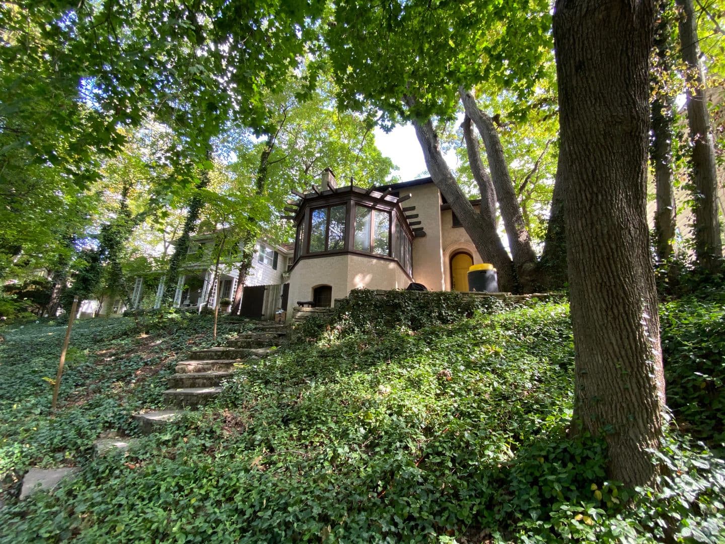 Columbus Apartment: 2076 Iuka Ave