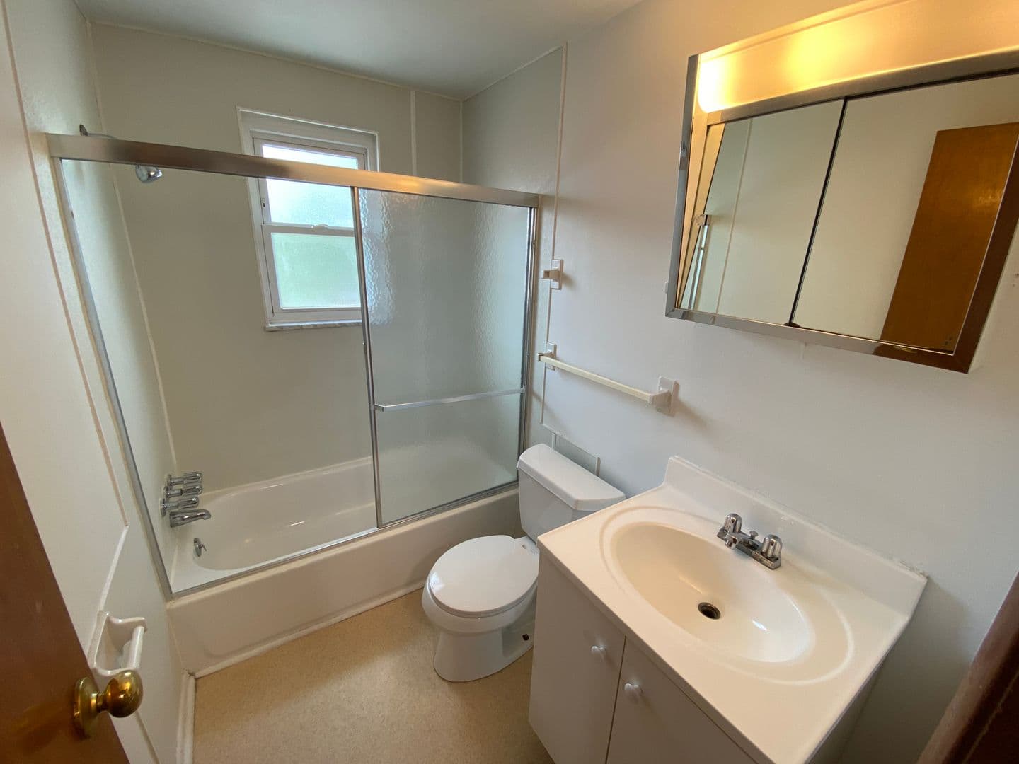 Columbus Apartment: 1444-1466 Worthington St