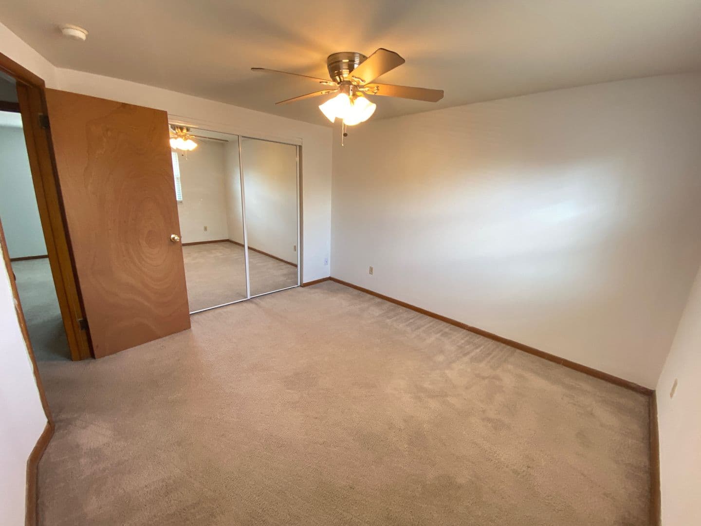 Columbus Apartment: 1451-1461 Worthington St