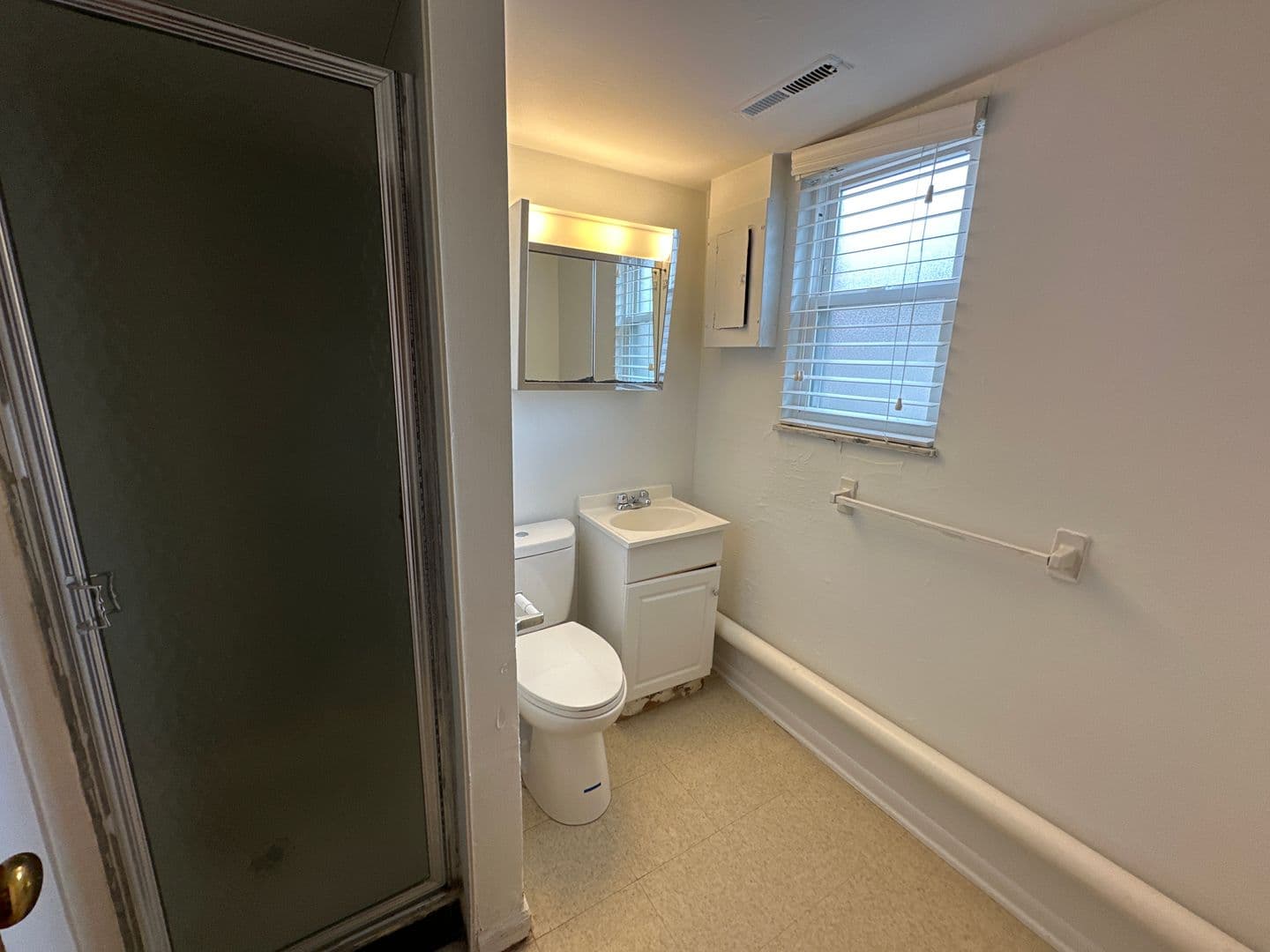 Columbus Apartment: 1444-1466 Worthington St
