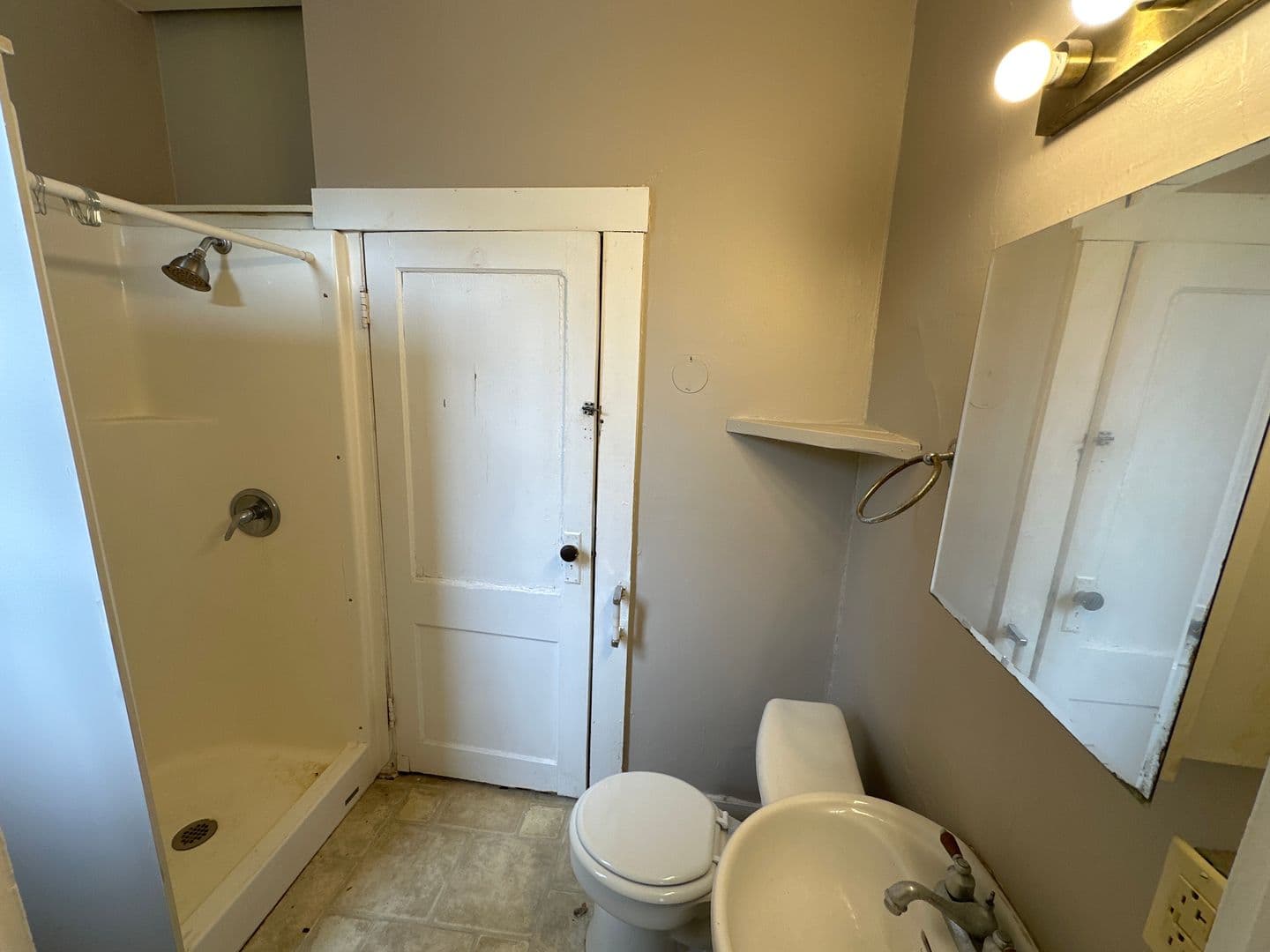 Columbus Apartment: 351 E 15th Ave
