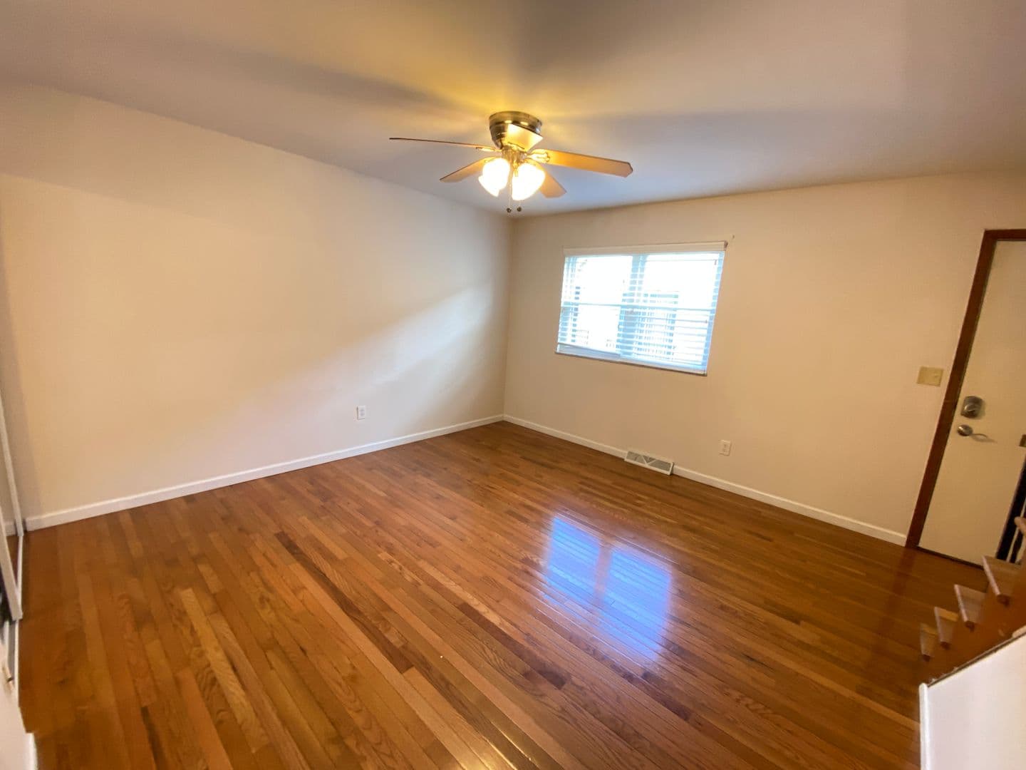 Columbus Apartment: 1444-1466 Worthington St