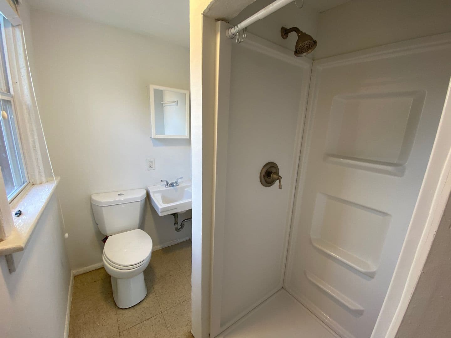 Columbus Apartment: 226 W 8th Ave