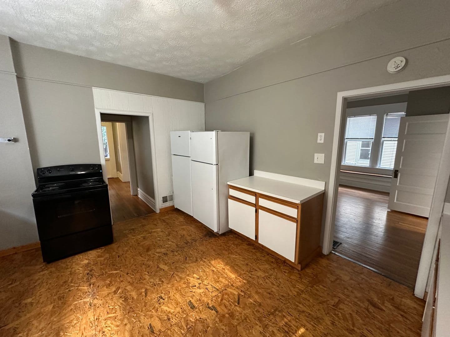 Columbus House: 184 E 12th Ave