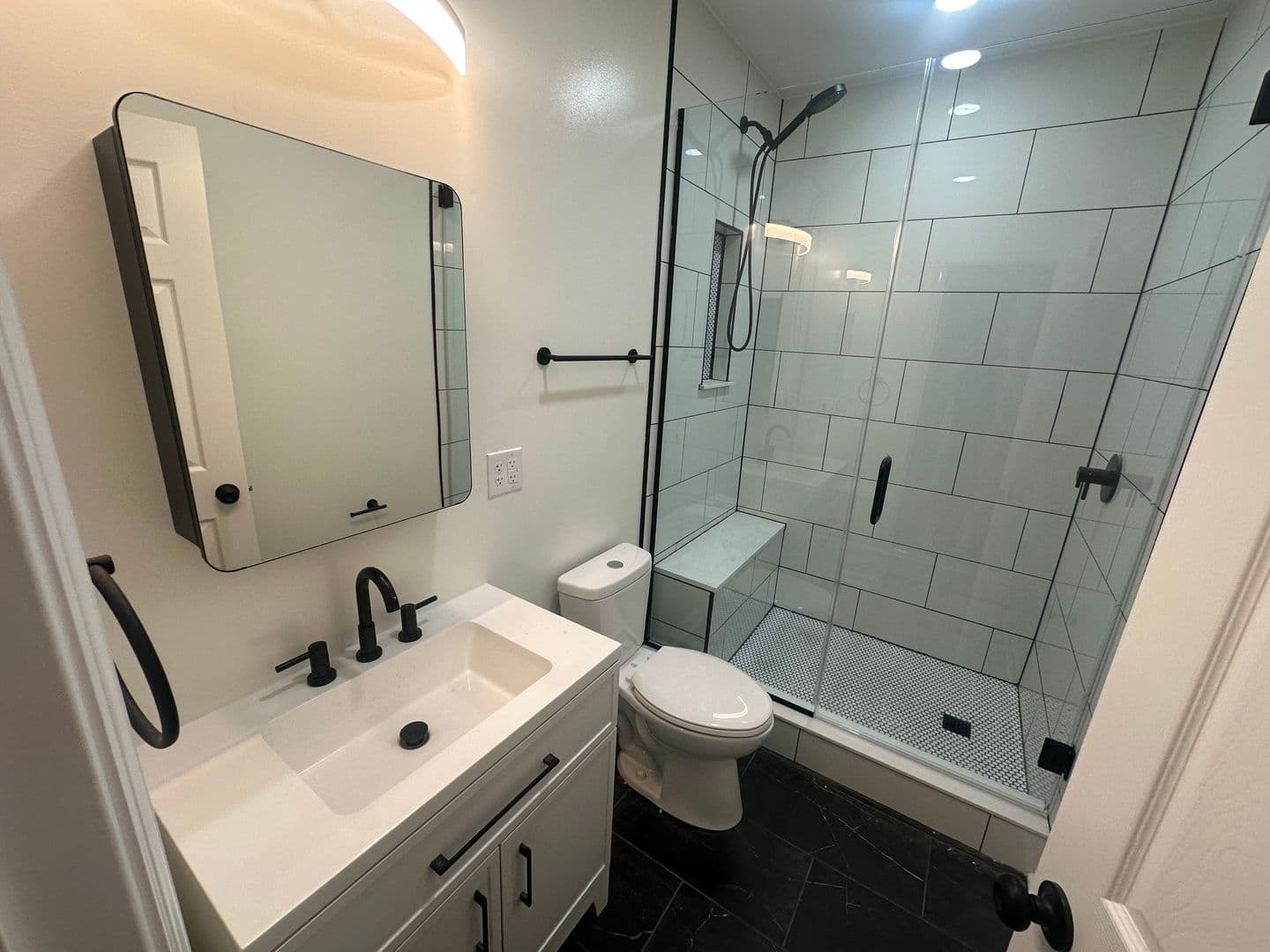Columbus Apartment: 68 W 9th Ave