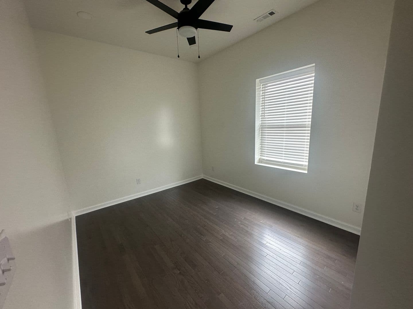 Columbus Apartment: 68 W 9th Ave