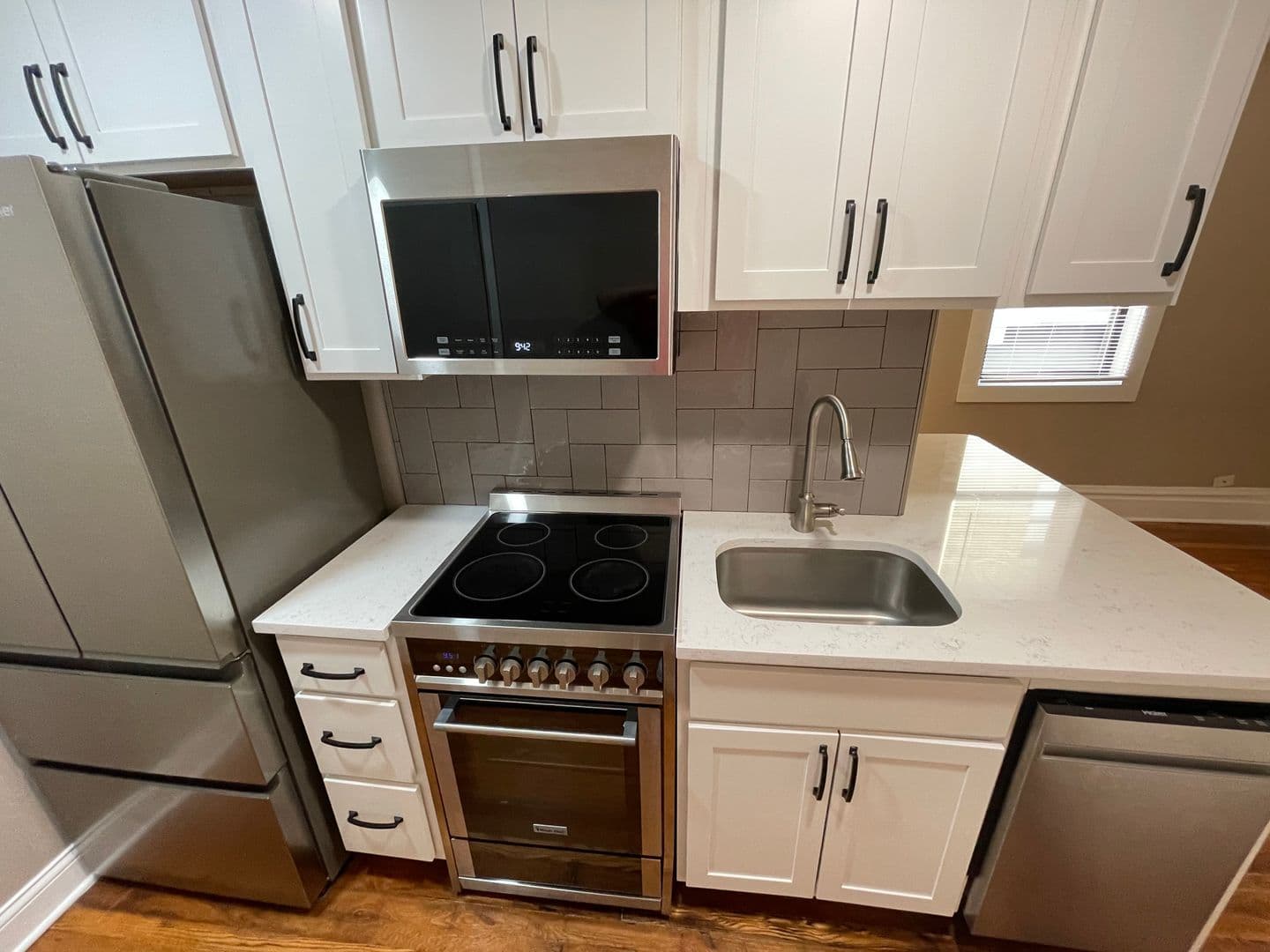 Columbus Apartment: 41 E 17th Ave
