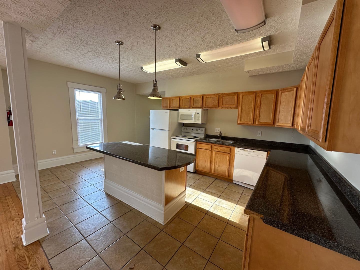 Columbus House: 265 E 11th Ave