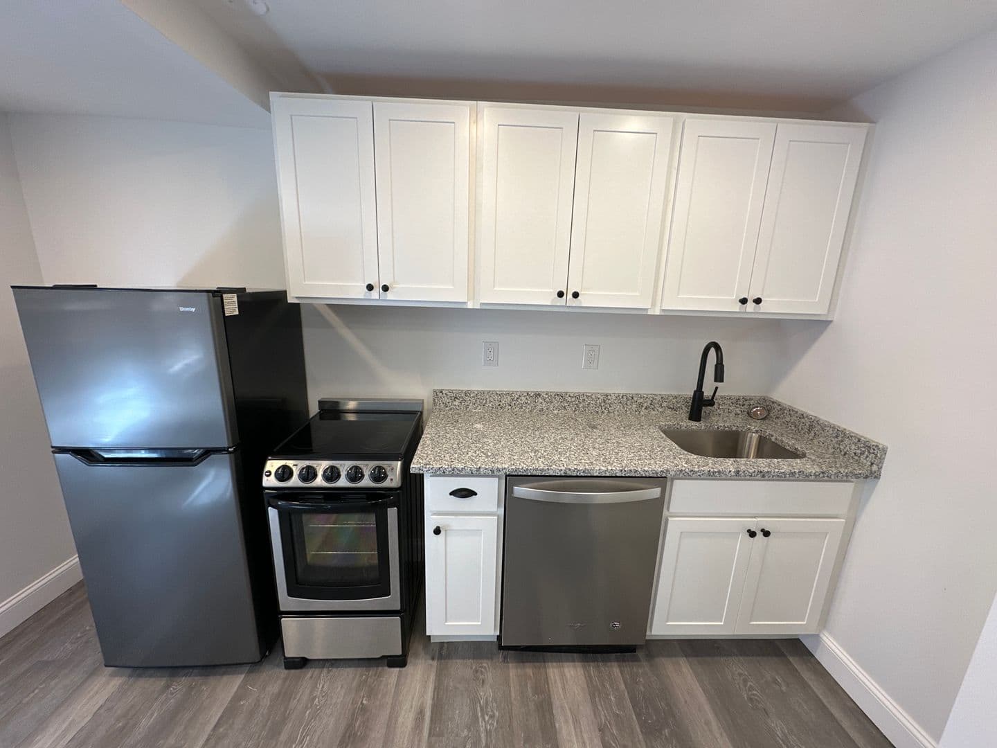 Columbus Apartment: 1472-1490 Neil Ave