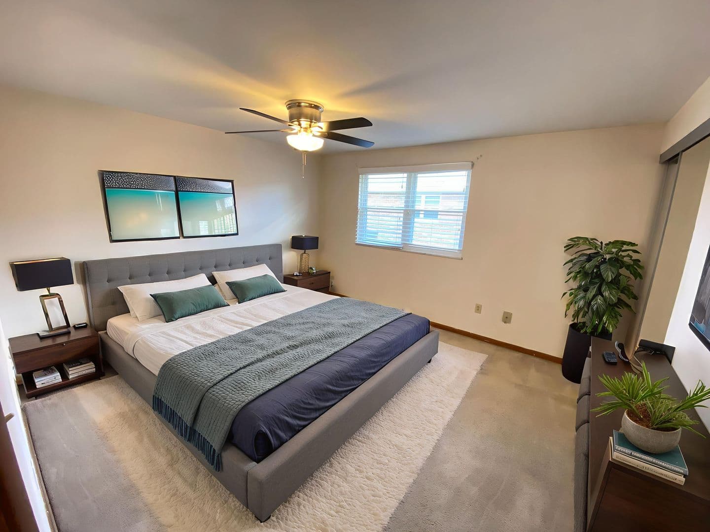 Columbus Apartment: 1444-1466 Worthington St