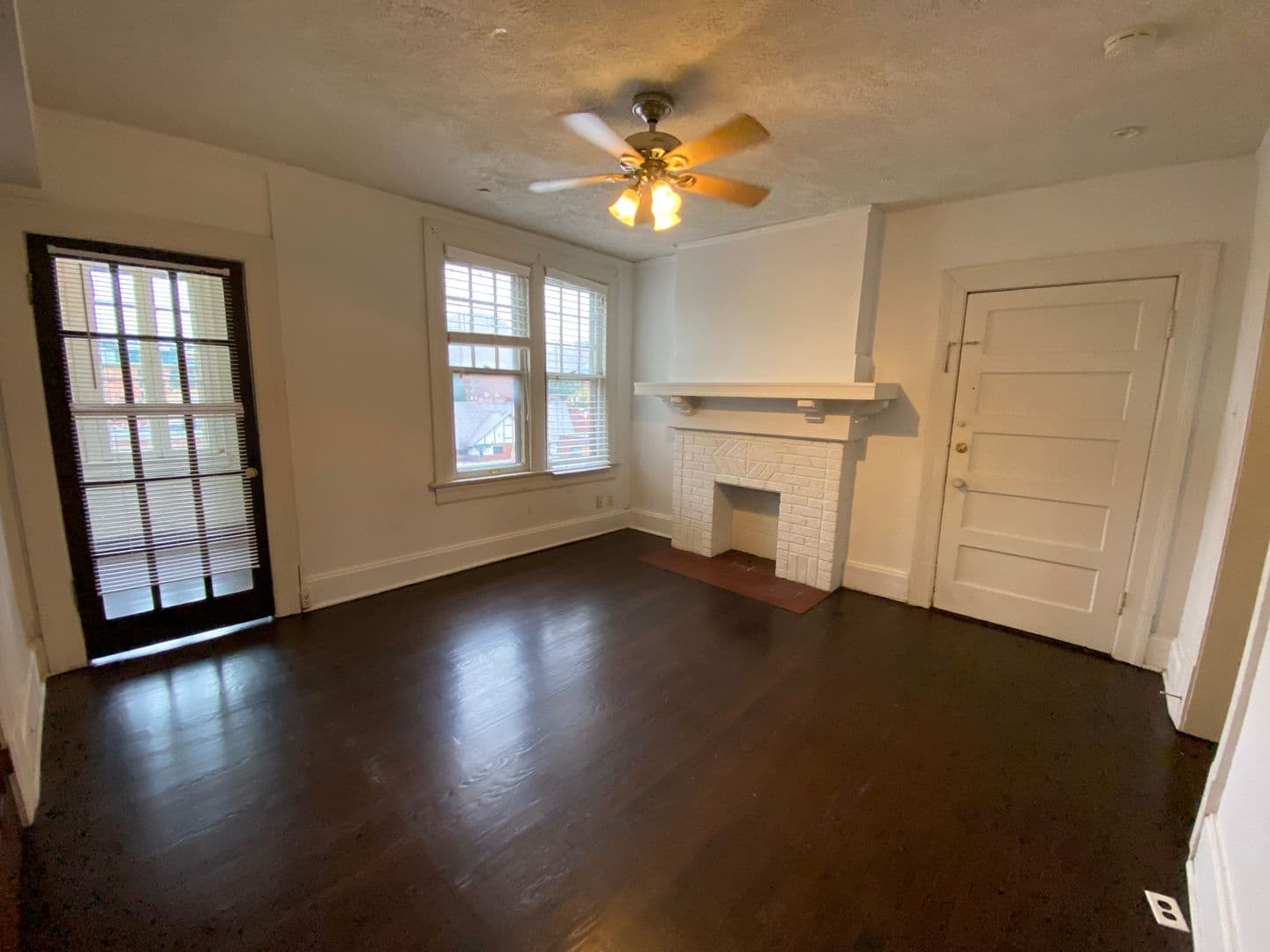 Columbus Apartment: 4-16 E Norwich Ave
