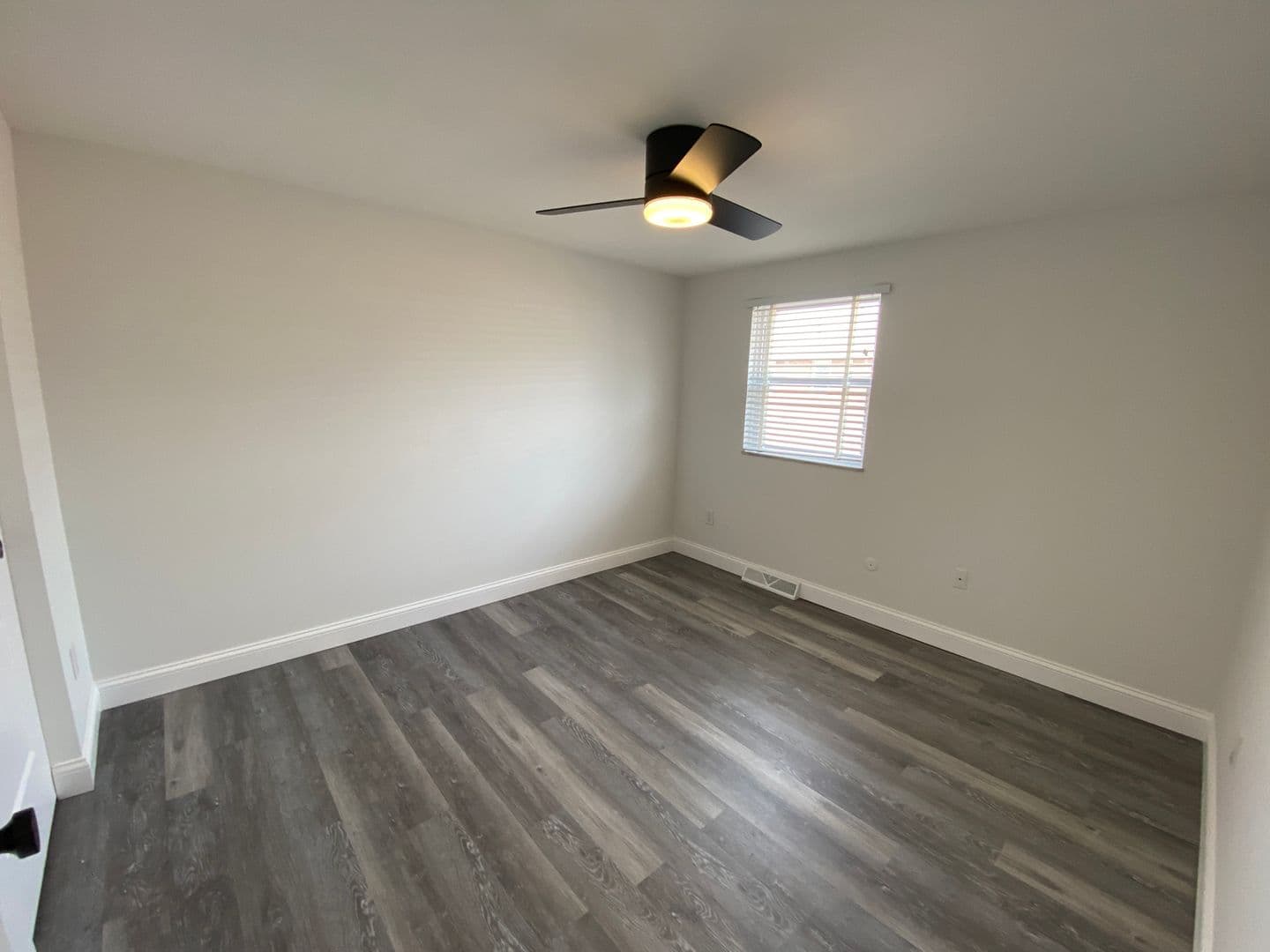 Columbus Apartment: 1444-1466 Worthington St