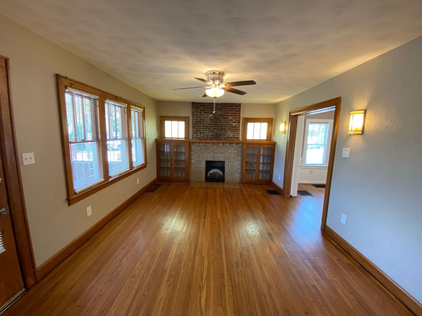 Columbus House: 345 Dana Ave