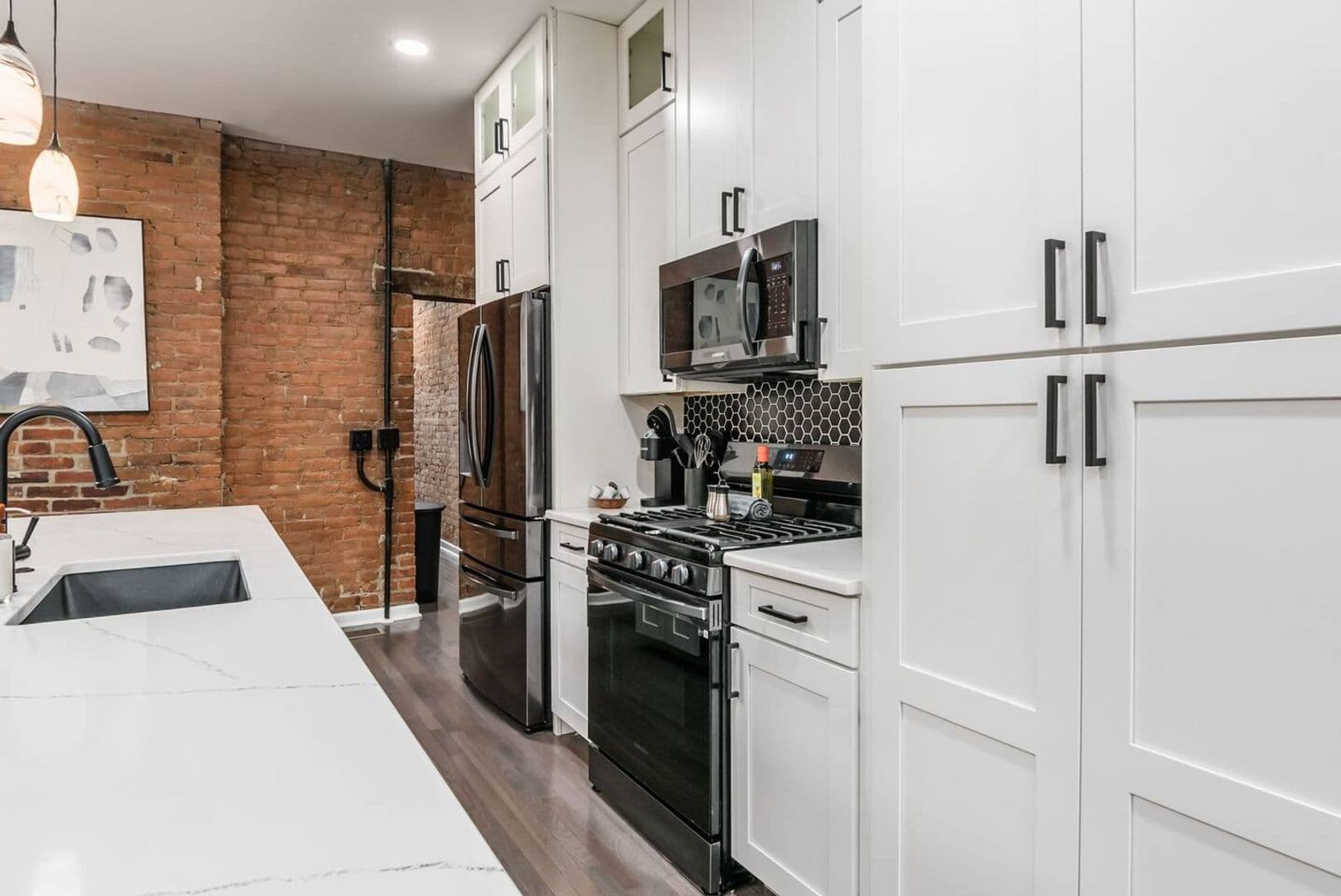 Columbus Apartment: 60 Clark Pl