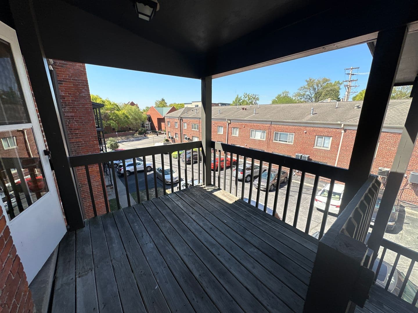 Columbus Apartment: 4-16 E Norwich Ave