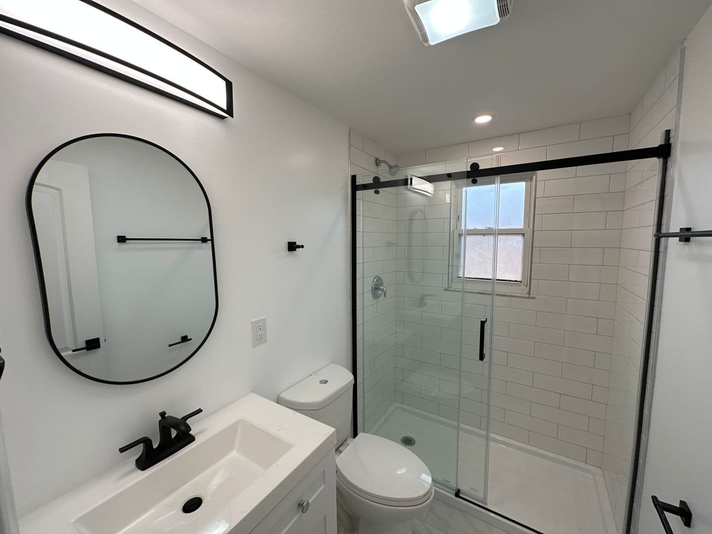 Columbus Apartment: 1444-1466 Worthington St