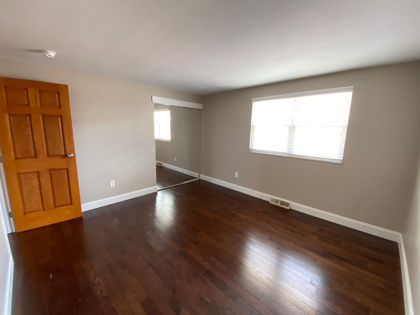 Columbus Apartment: 1444-1466 Worthington St