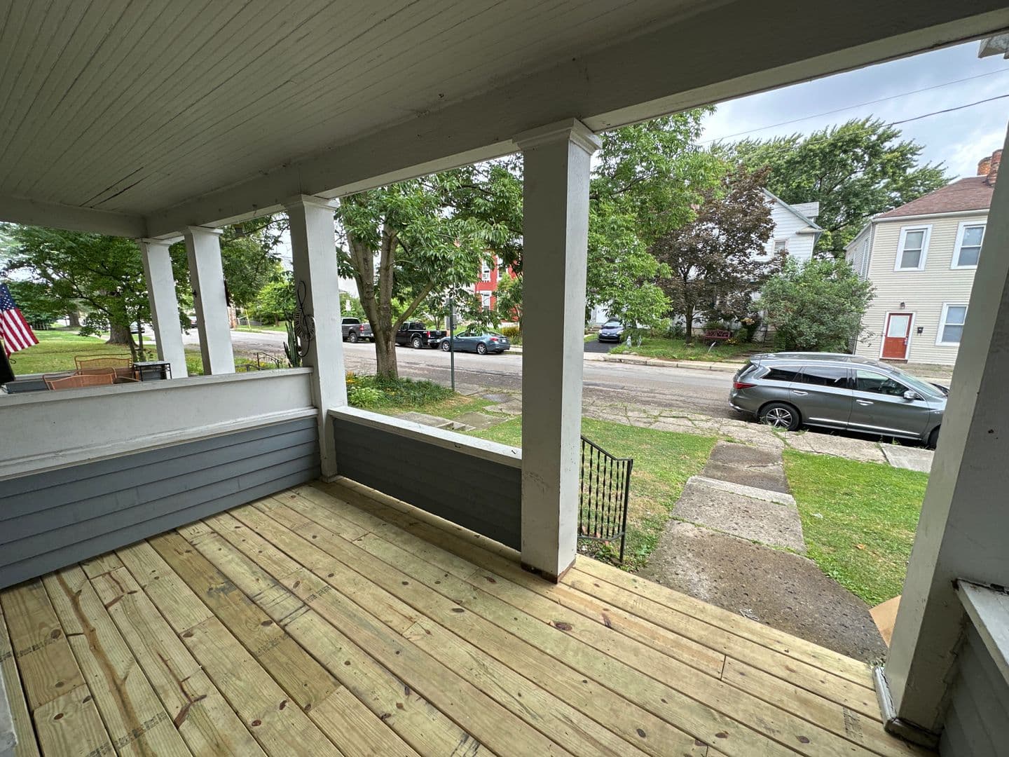 Columbus Apartment: 93 E Duncan St