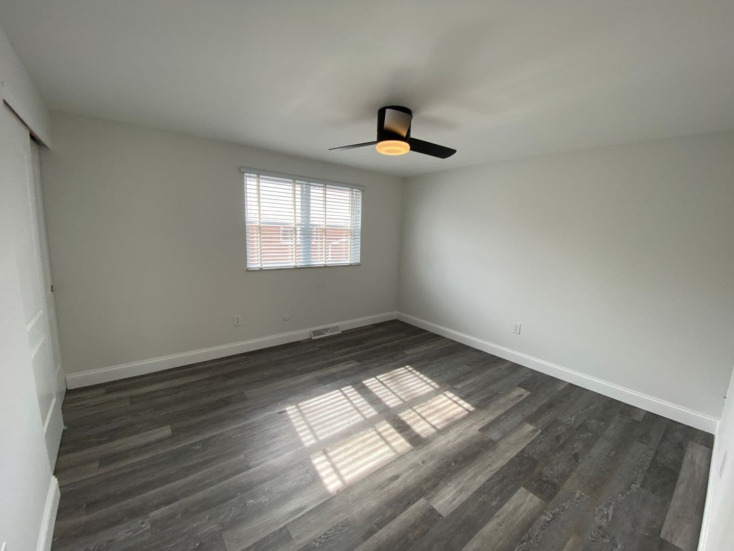 Columbus Apartment: 1444-1466 Worthington St