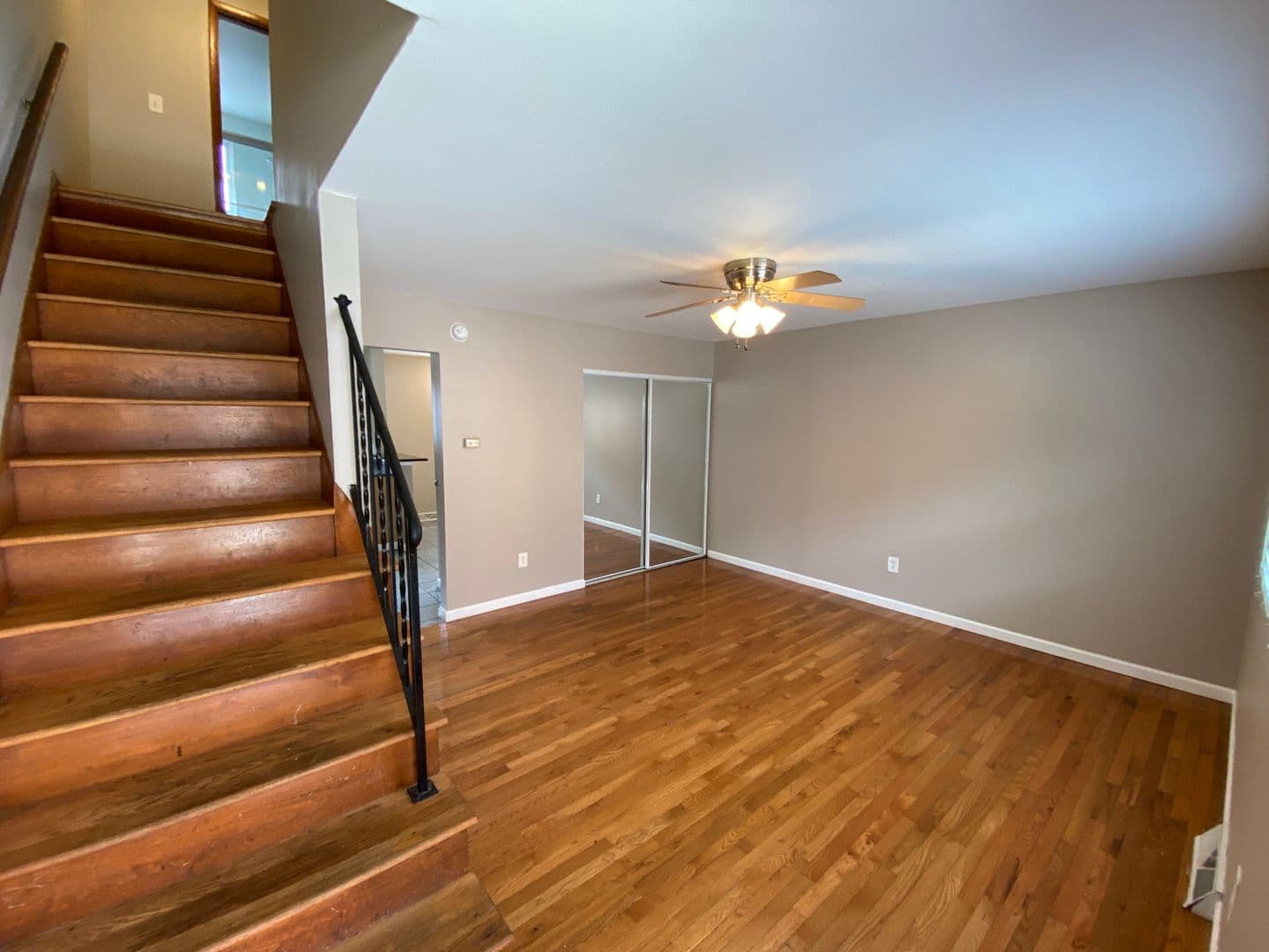 Columbus Apartment: 1444-1466 Worthington St