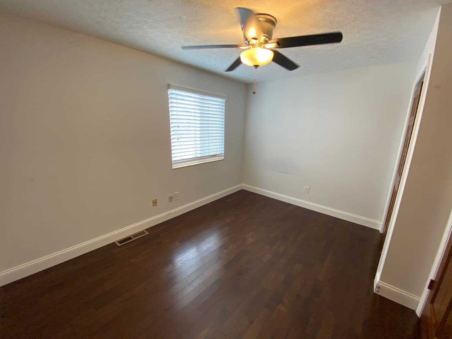 Columbus Apartment: 107-121 E 14th Ave