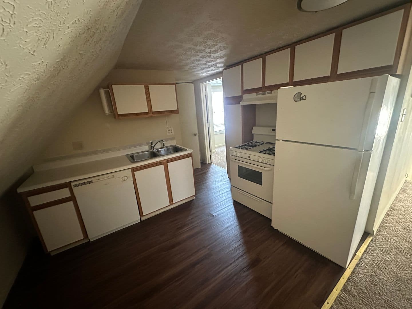 Columbus Apartment: 26 W Norwich Ave
