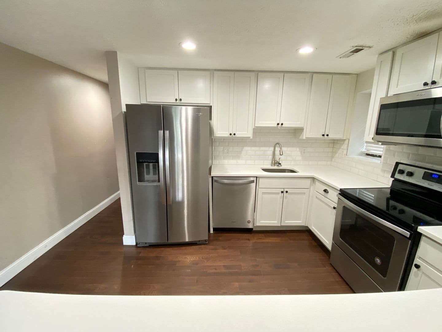 Columbus Apartment: 40-42 Chittenden Ave