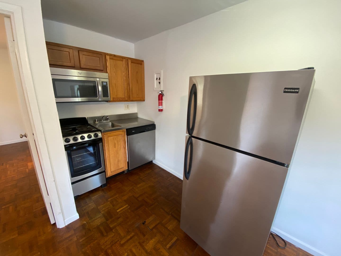 Columbus Apartment: 1472-1490 Neil Ave