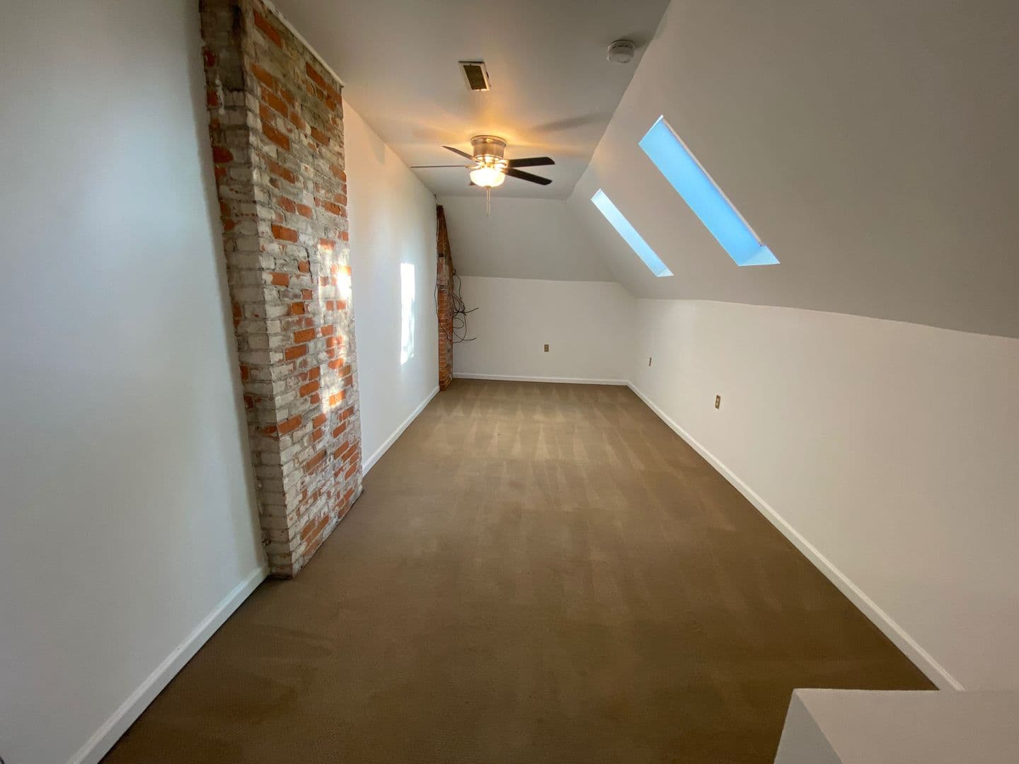 Columbus Apartment: 160 W 9th Ave