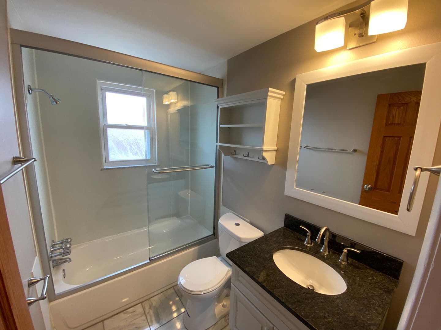 Columbus Apartment: 1444-1466 Worthington St