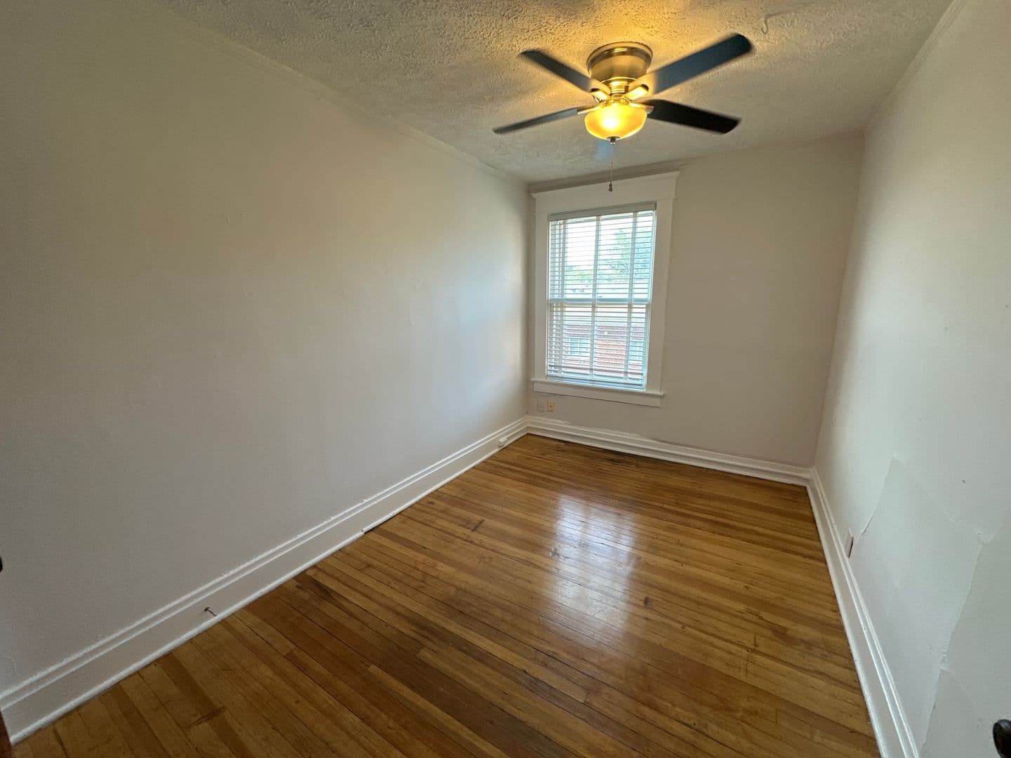 Columbus Apartment: 4-16 E Norwich Ave